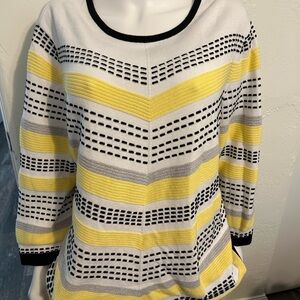Alfred Dunner Black and White Top - XL. New  DB1